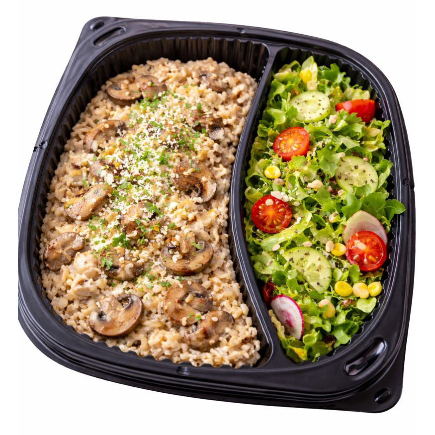 Vegetarijanski / posni meni — rižoto sa pečurkama, zelena salata